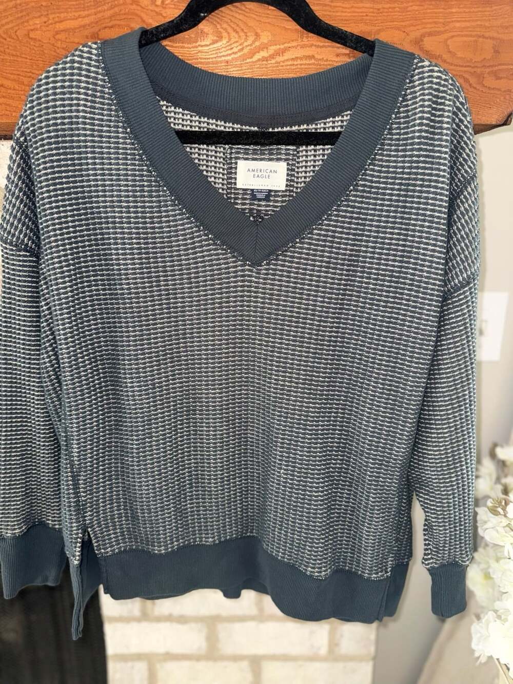 American Eagle Grey Waffle Knit V-Neck Oversized Sweater